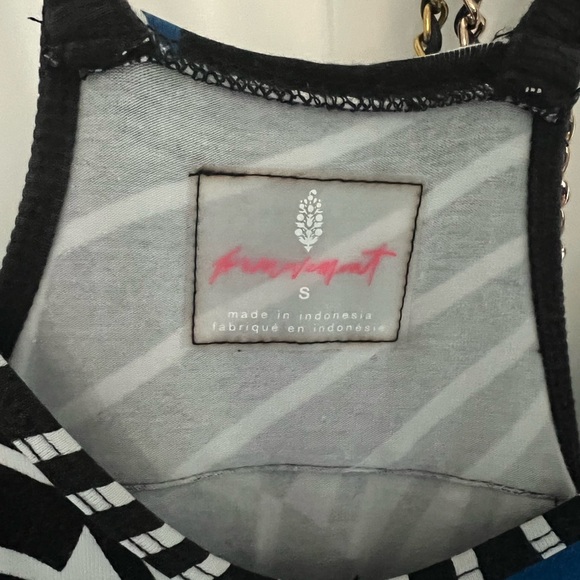 Hot Shot Printed Onesie - Picture 4 of 7